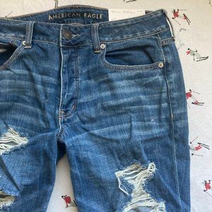 NWT AEO Tomgirl Weekend Wanderer Distressed Jeans - 8 Long